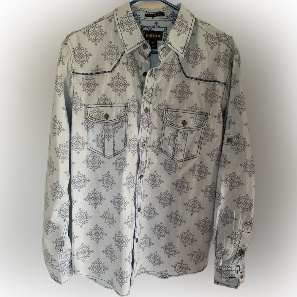 Helix Men’s Size M Long Sleeve Button-Down Shirt, Light Blue